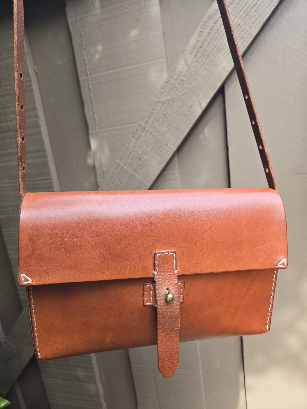 Madewell Dover Leather Crossbody Bag in Cognac Brown